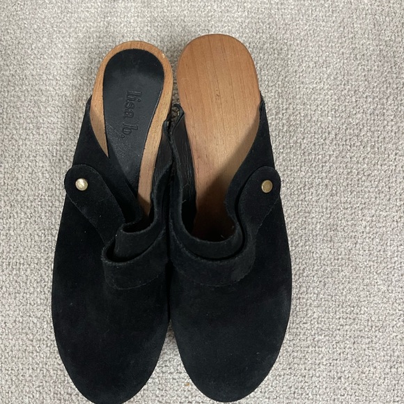 Lisa b. - Picture 2 of 10